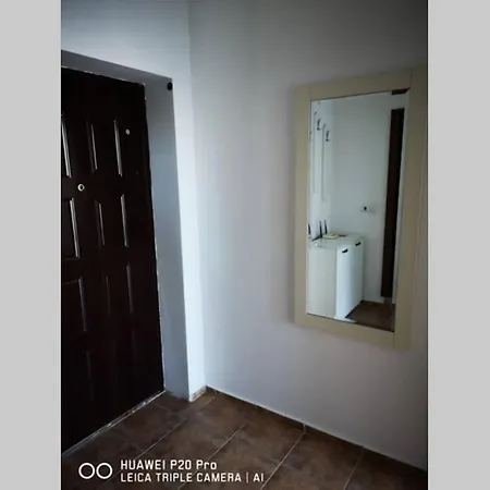 Kabakum Di Sea View е прекрасен апартамент намиращ се на 20м.от плажа. в непосредстена близост има хранителен магазин, аптека, спирка на градския транспорт. заведения за всеки вкус. * גולדן סנדס